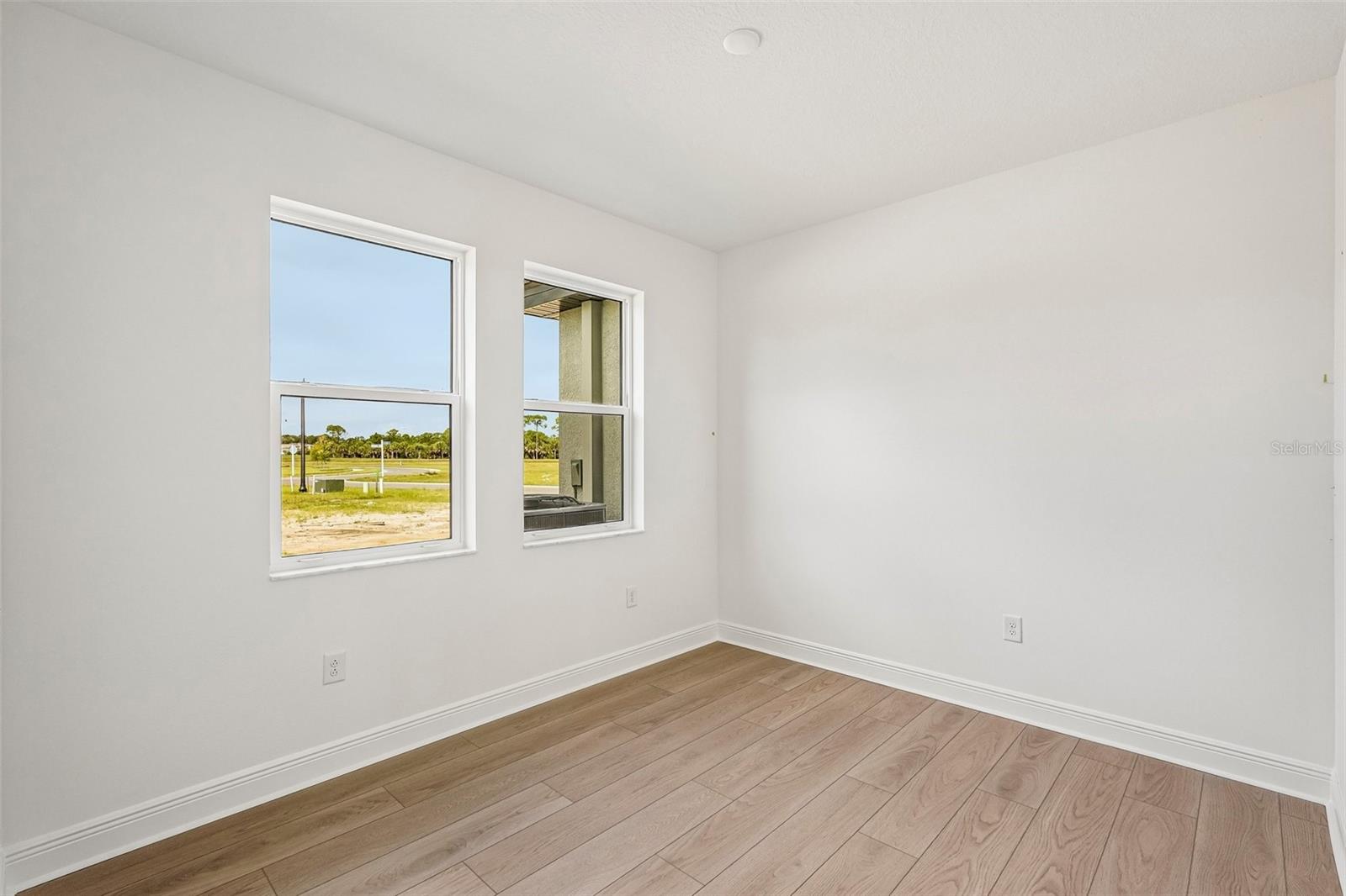9706 Crystal Isles Cir Property Photo 18