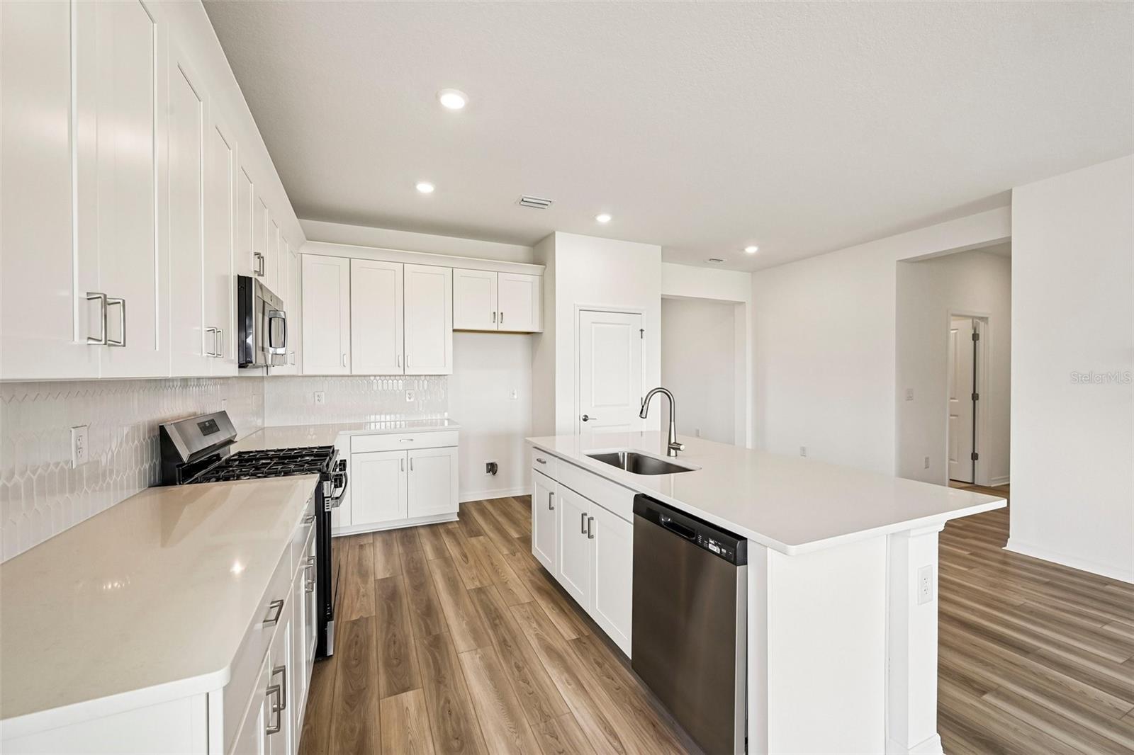 8721 Canard Cv Property Photo 6