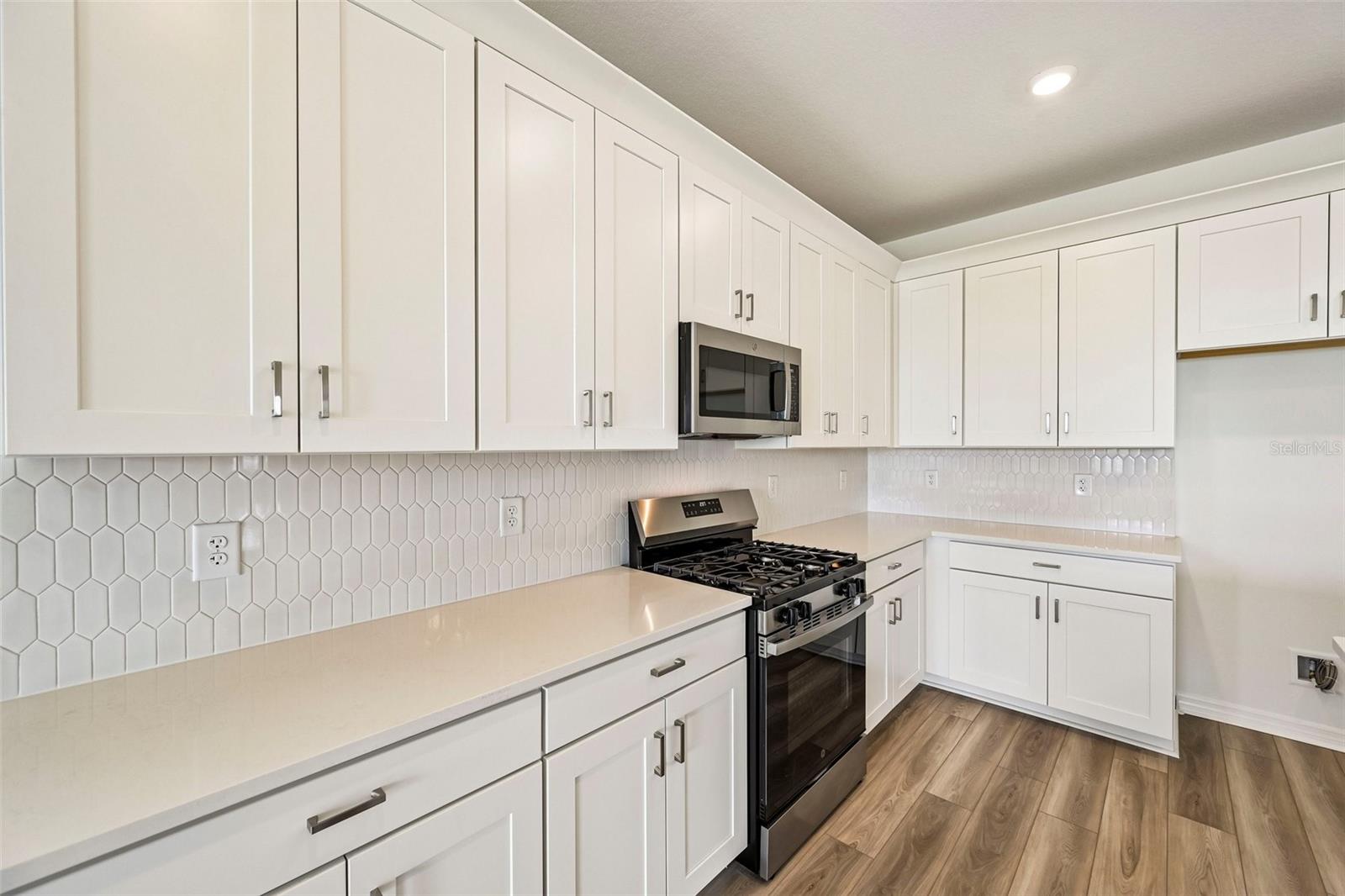 8721 Canard Cv Property Photo 7