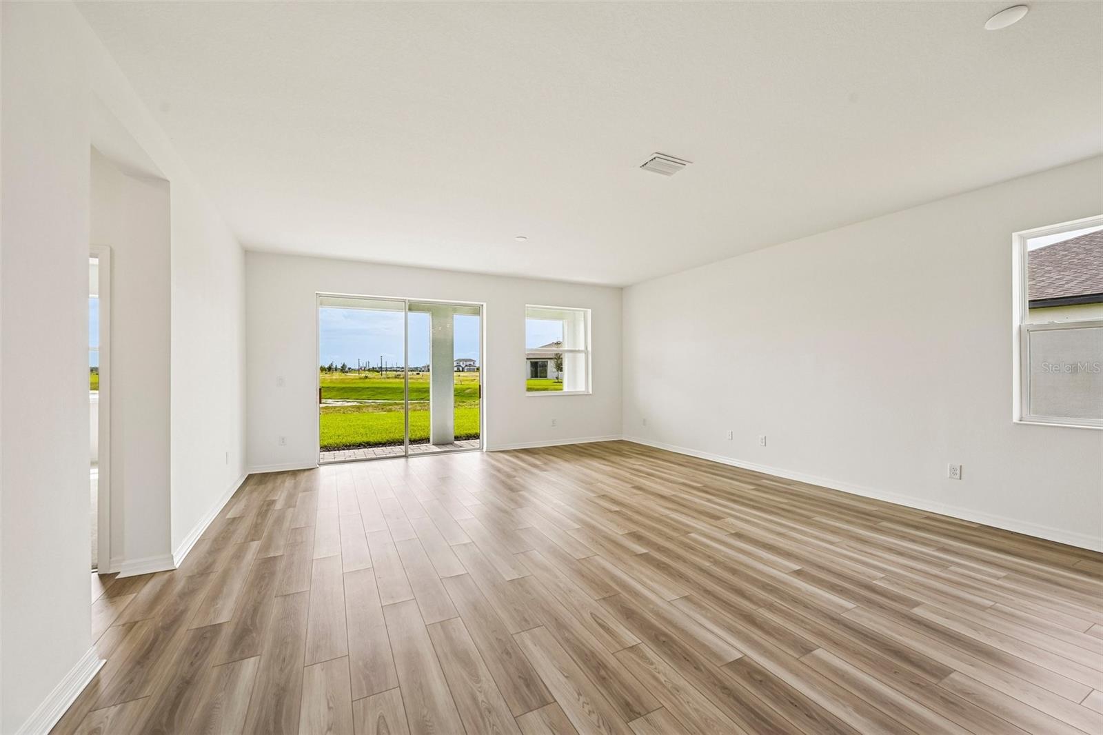 8721 Canard Cv Property Photo 11