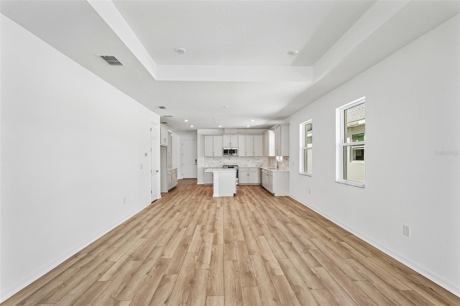 8125 Fairchild Ave Property Photo 11