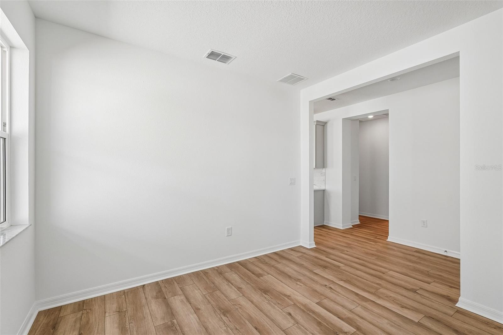 8125 Fairchild Ave Property Photo 18
