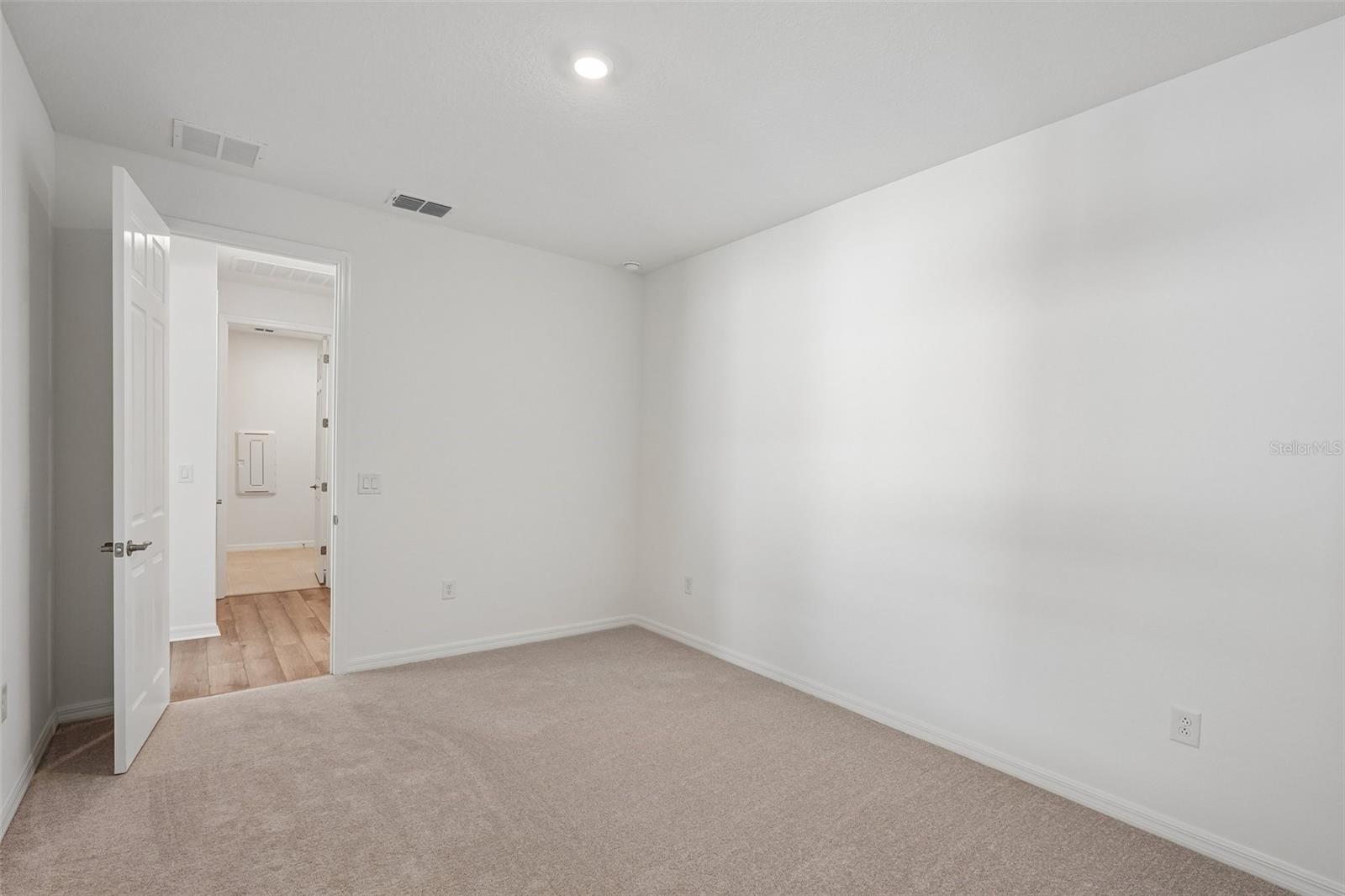 8125 Fairchild Ave Property Photo 20