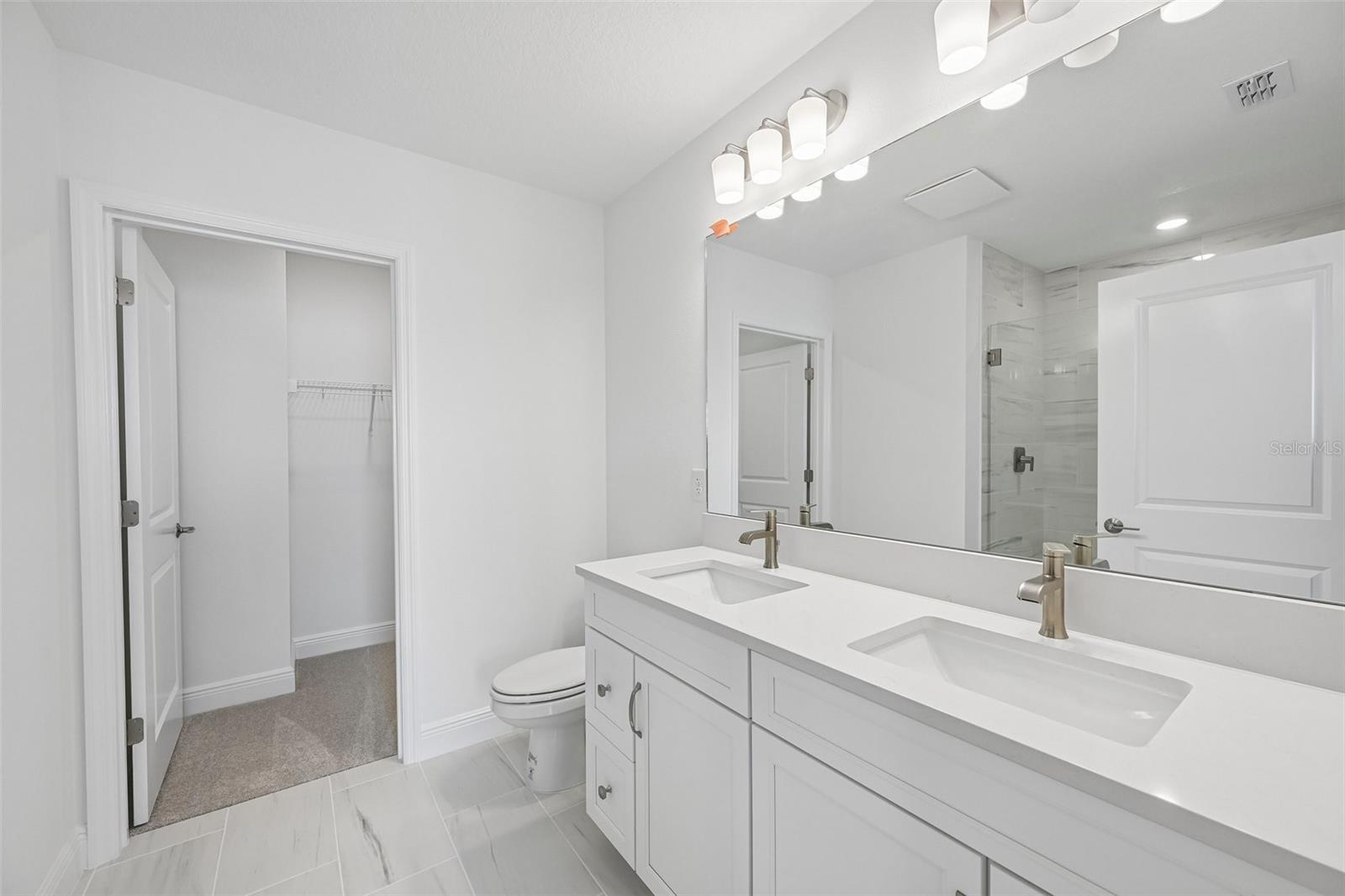 4458 Sunset Garden St Property Photo 16