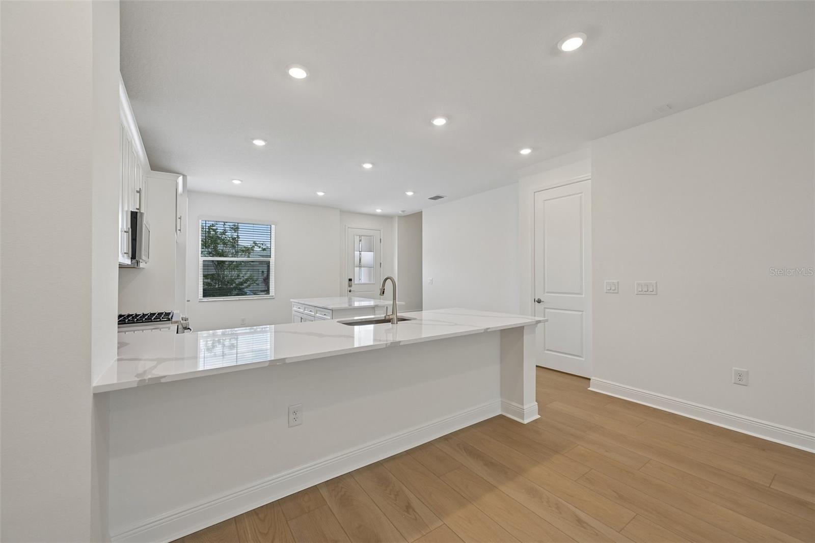 4442 Sunset Garden St Property Photo 4