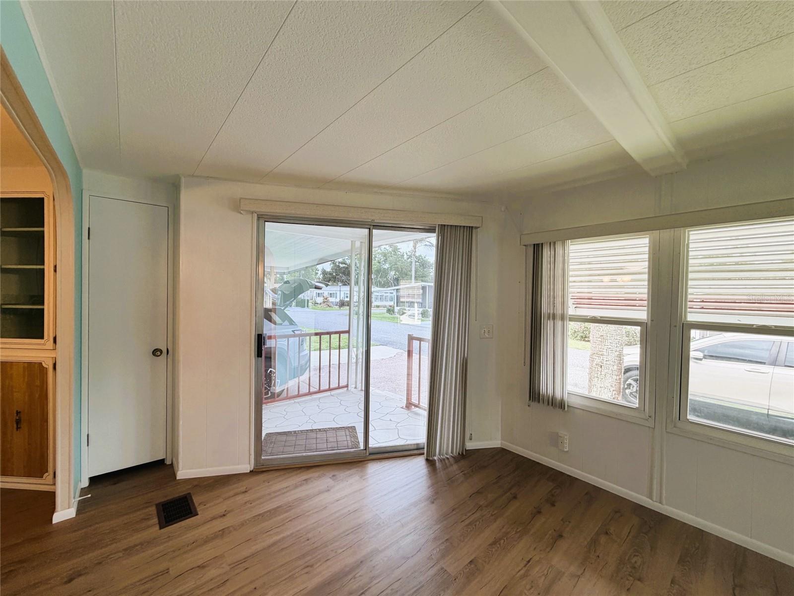 101 Marigold St Property Photo 21