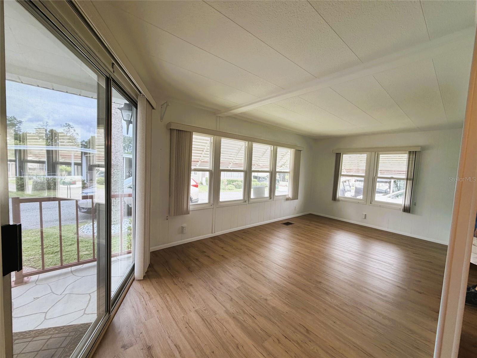 101 Marigold St Property Photo 23