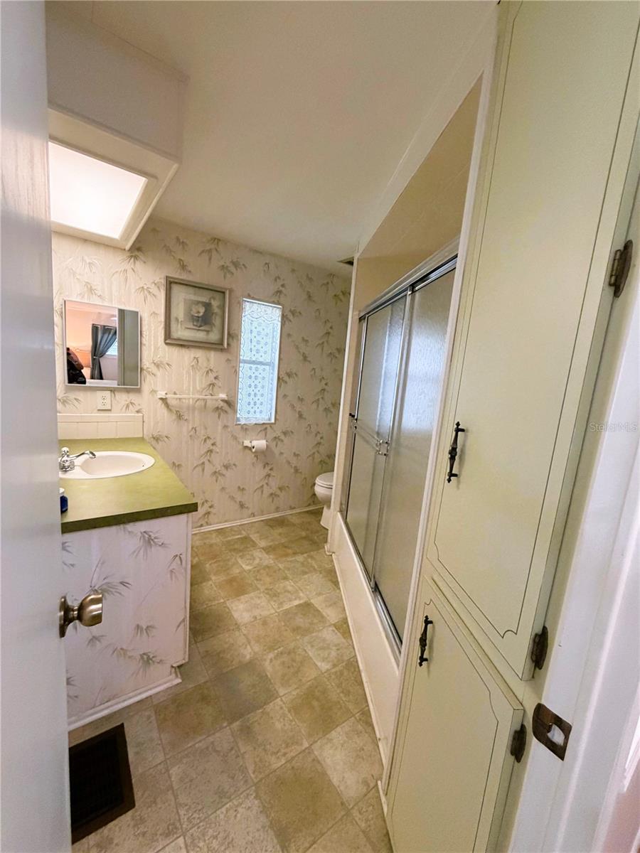 101 Marigold St Property Photo 28