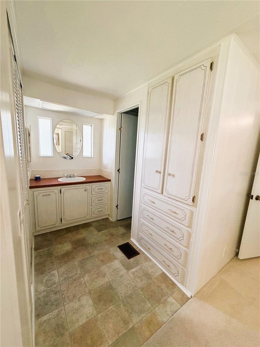 101 Marigold St Property Photo 44