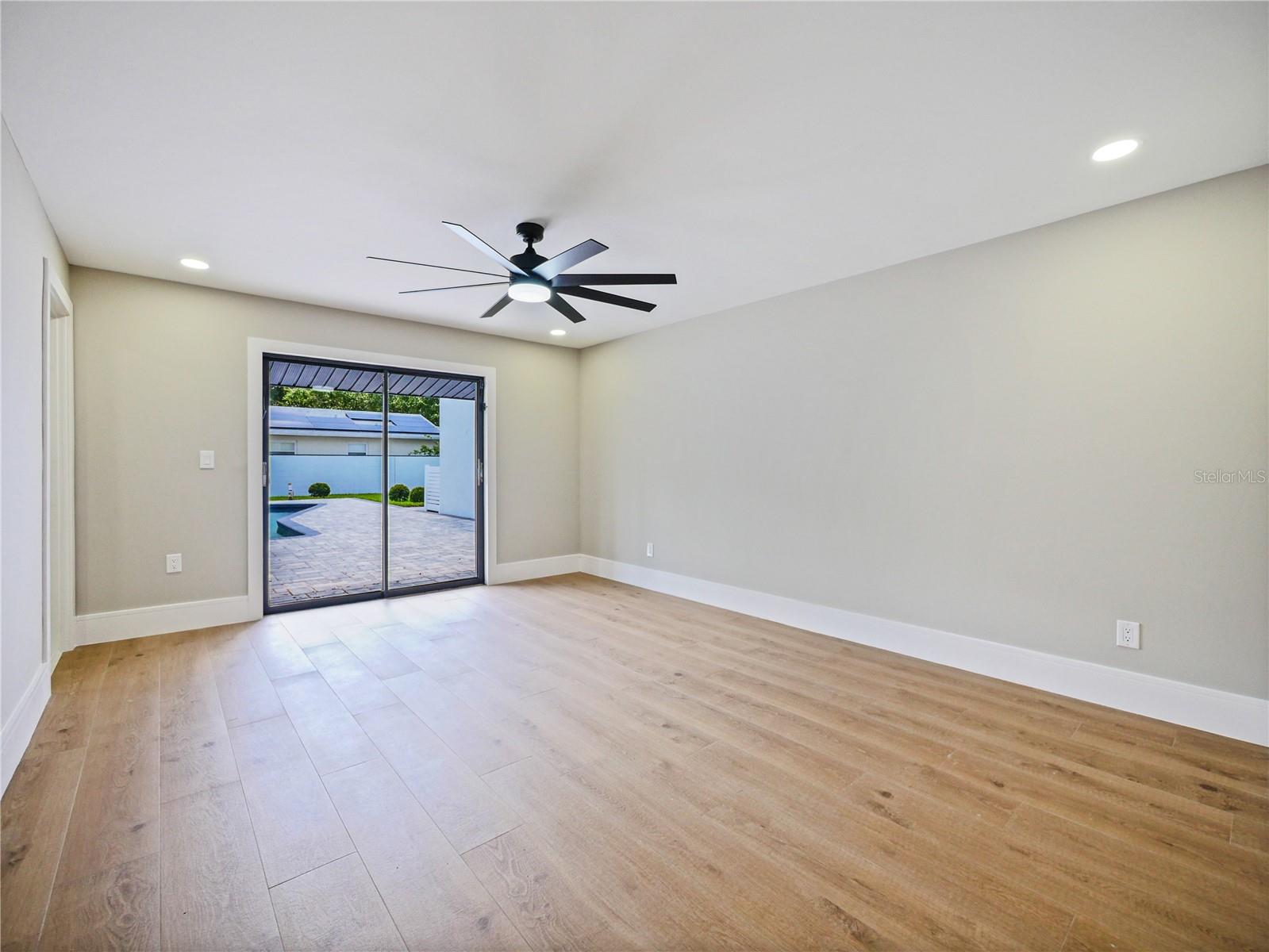 2491 Lauder Dr Property Photo 6