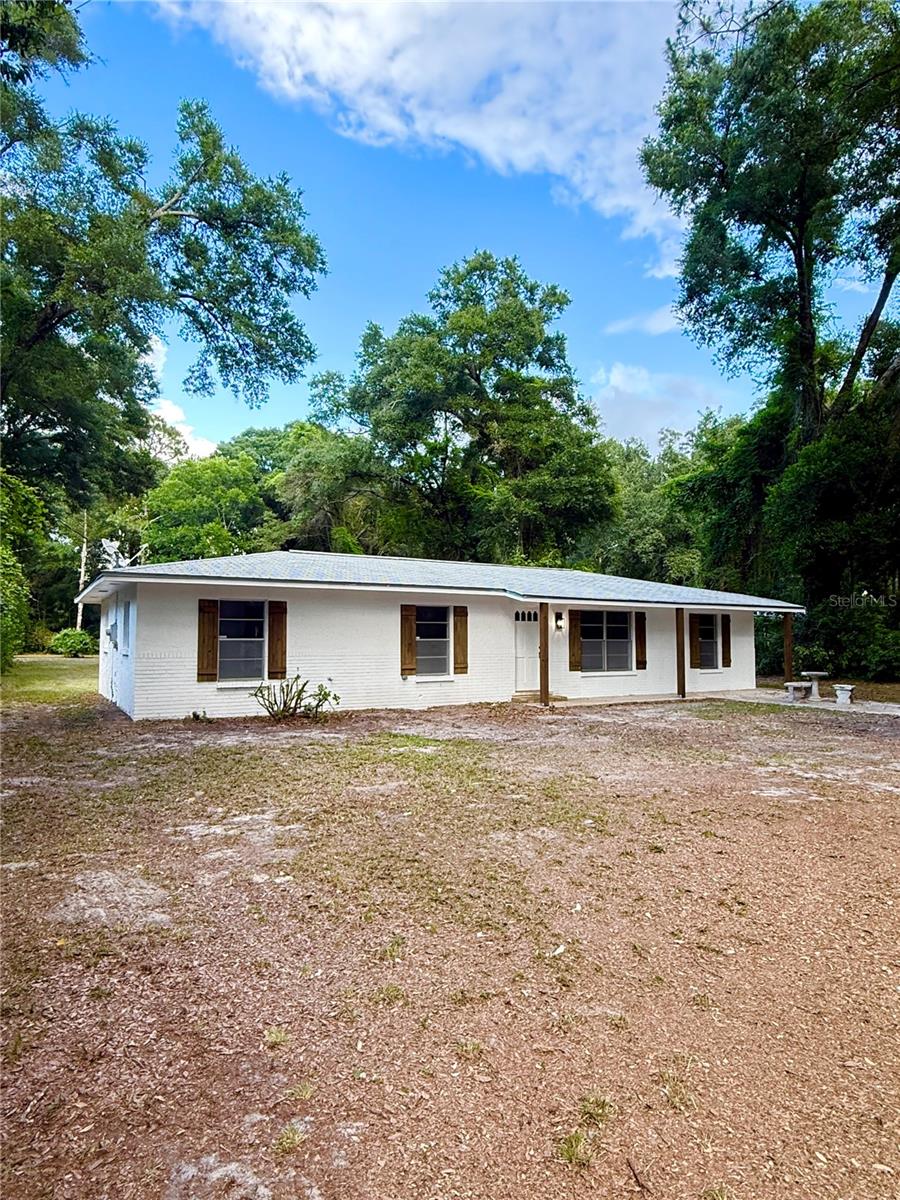 6989 Sw State Road 26 Property Photo 1