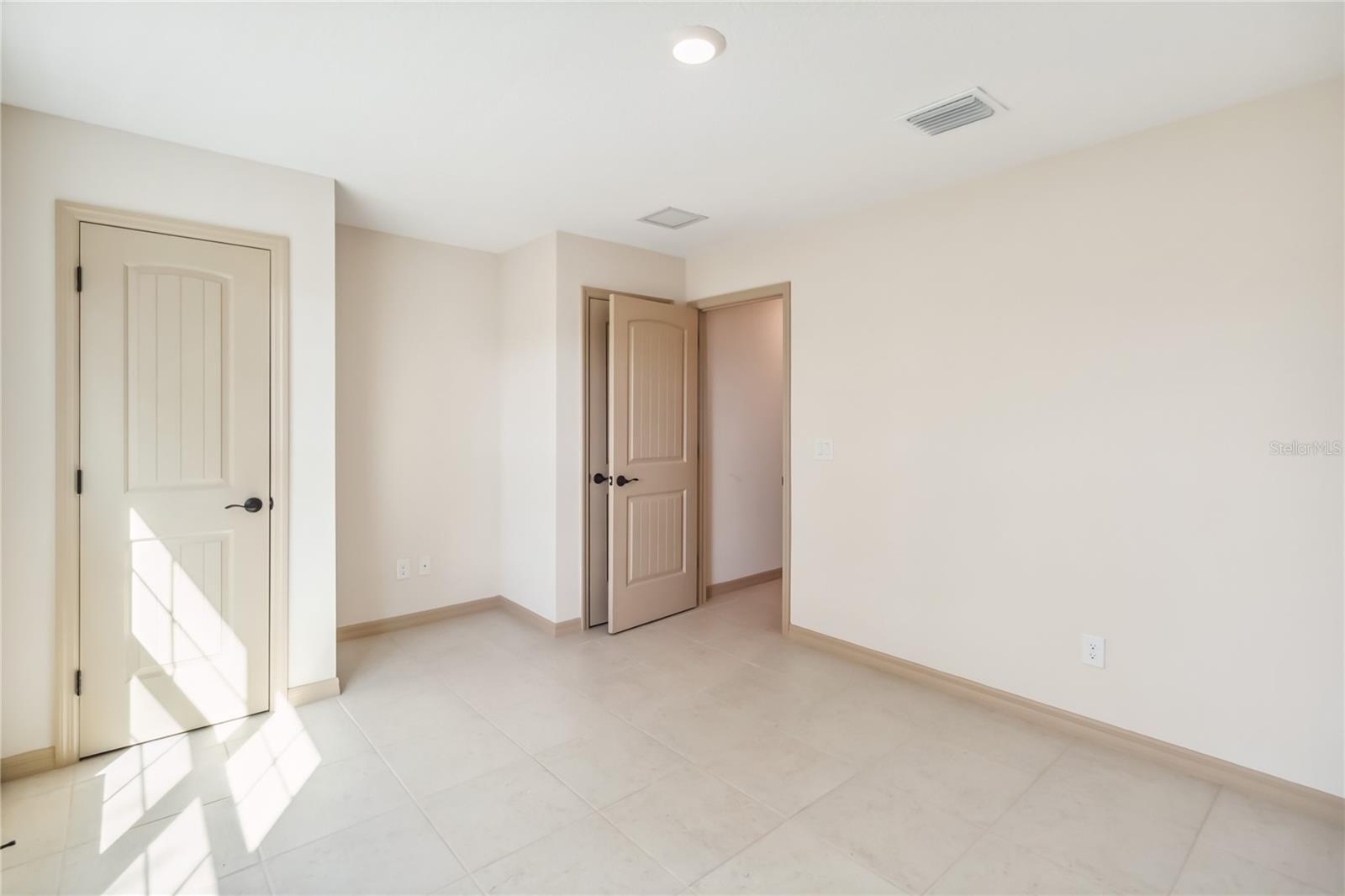 4255 Tucker Ave Property Photo 11