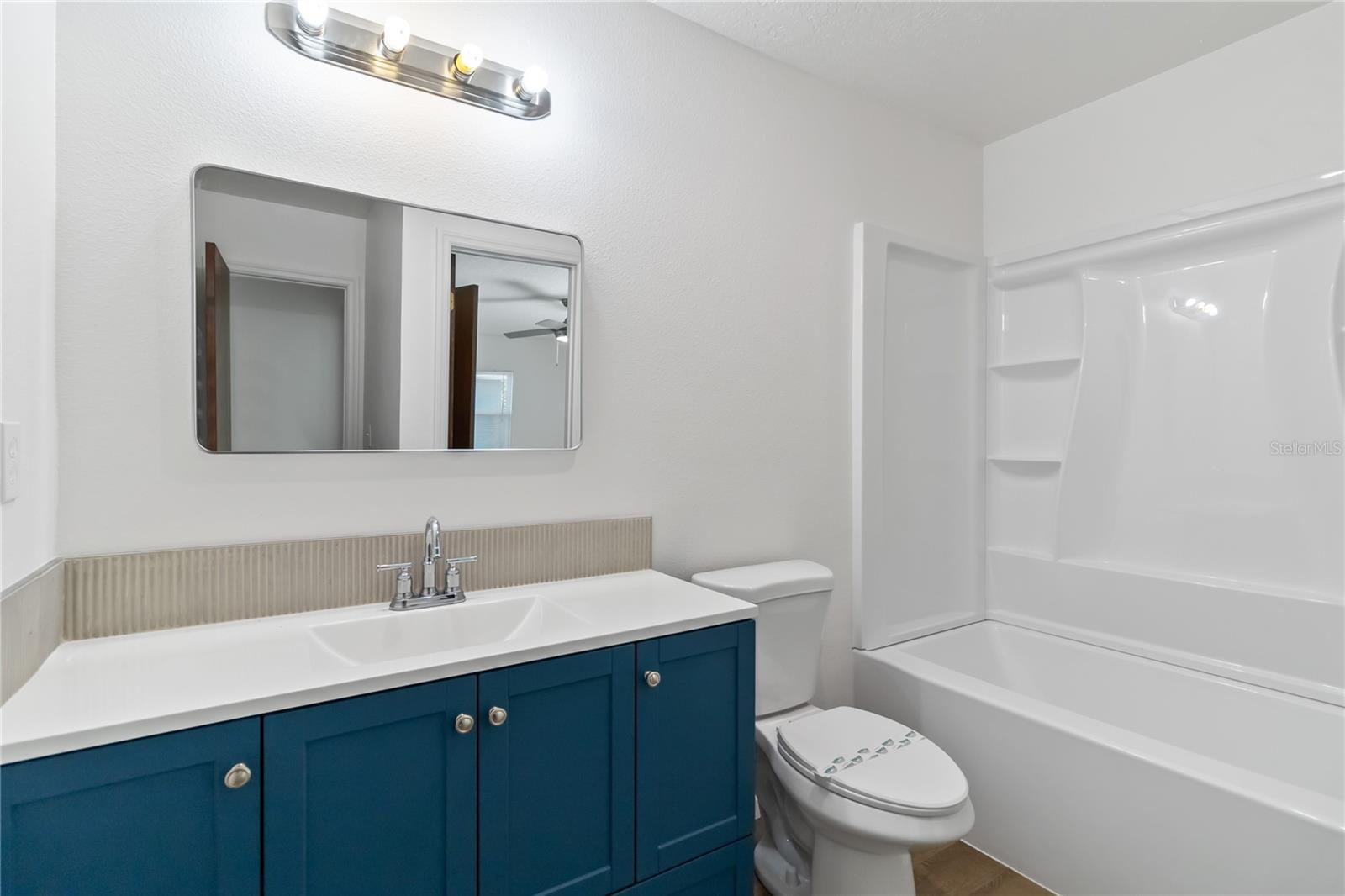 225 Montana Ave Property Photo 13