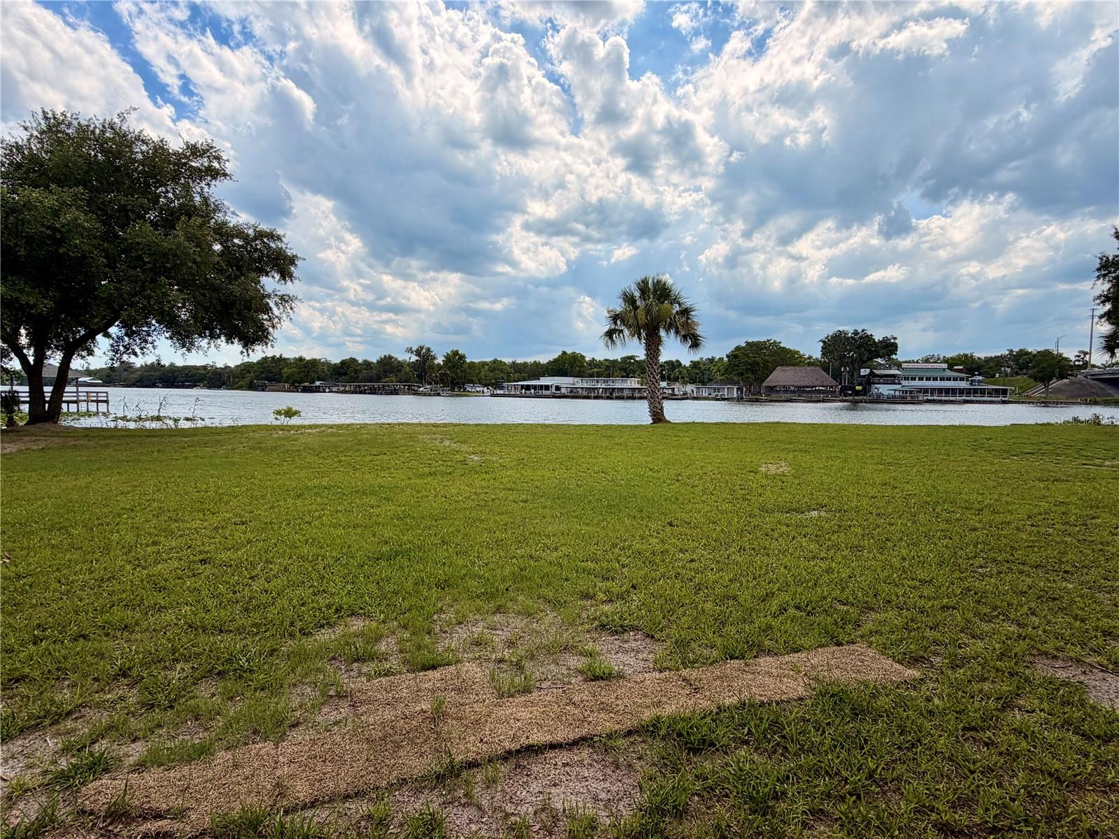 1570 RIVEREDGE CT