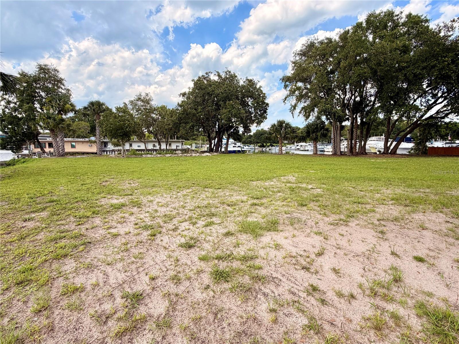 1570 Riveredge Ct Property Photo 9