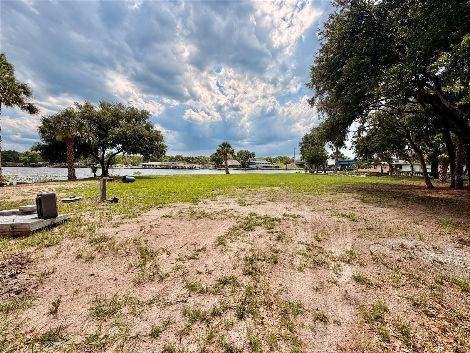 1570 Riveredge Ct Property Photo 12