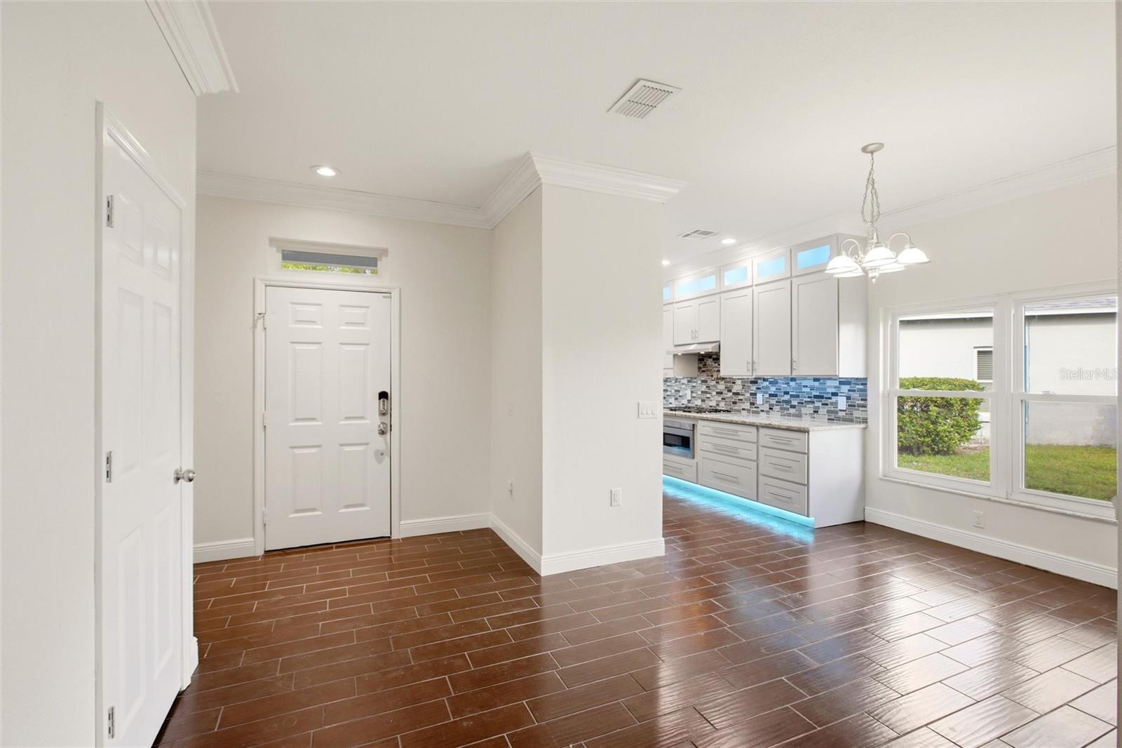 12347 Hollybush Ter Property Photo 3
