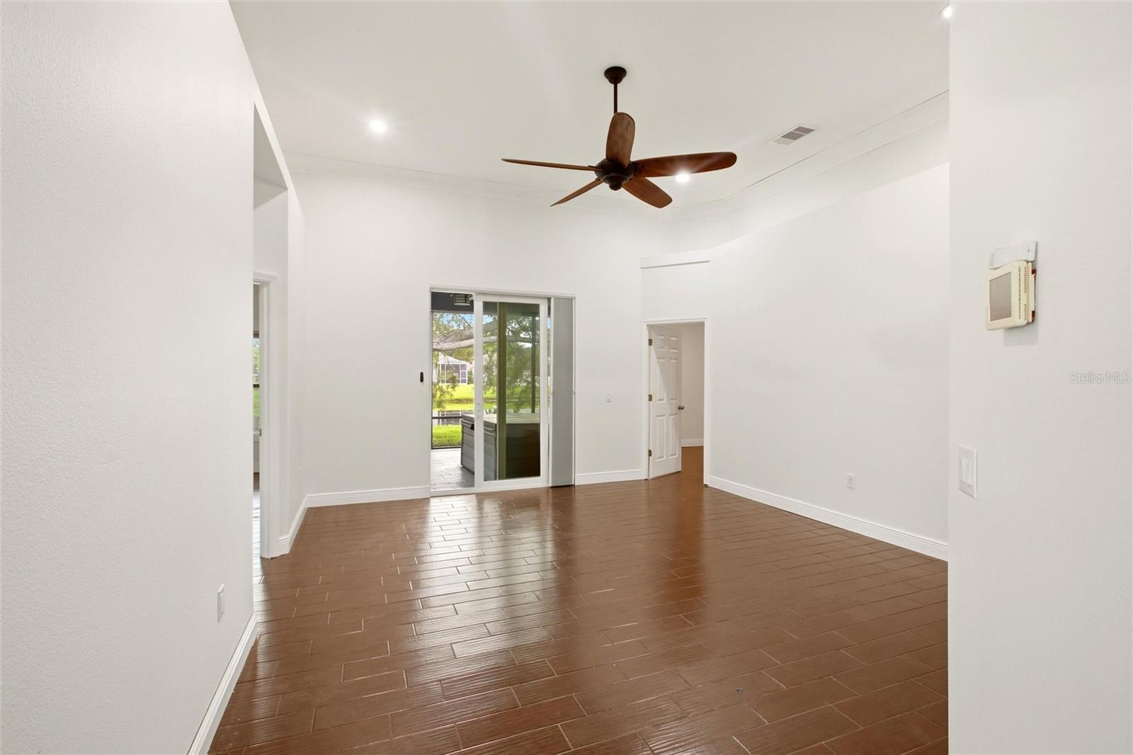 12347 Hollybush Ter Property Photo 5