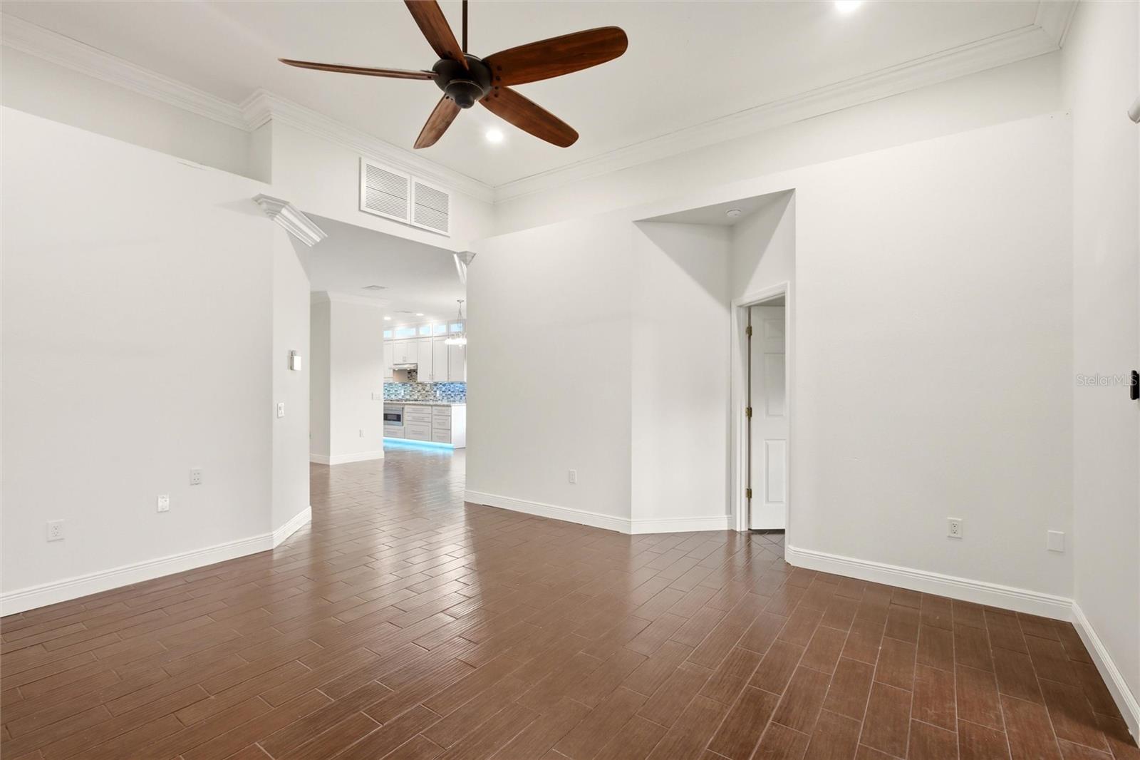 12347 Hollybush Ter Property Photo 7