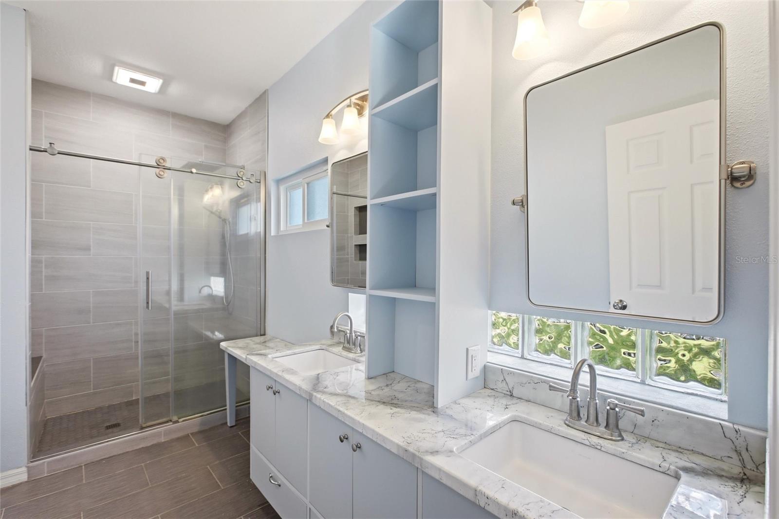 12347 Hollybush Ter Property Photo 20