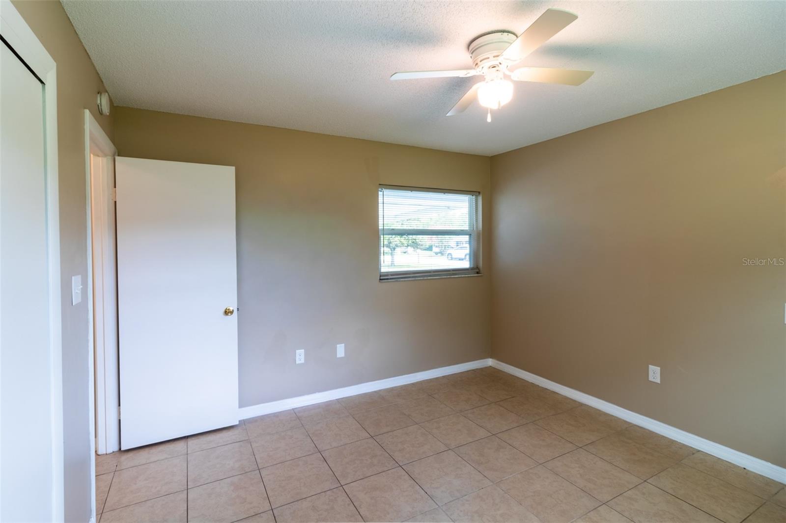 474 Spring Ln Property Photo 12