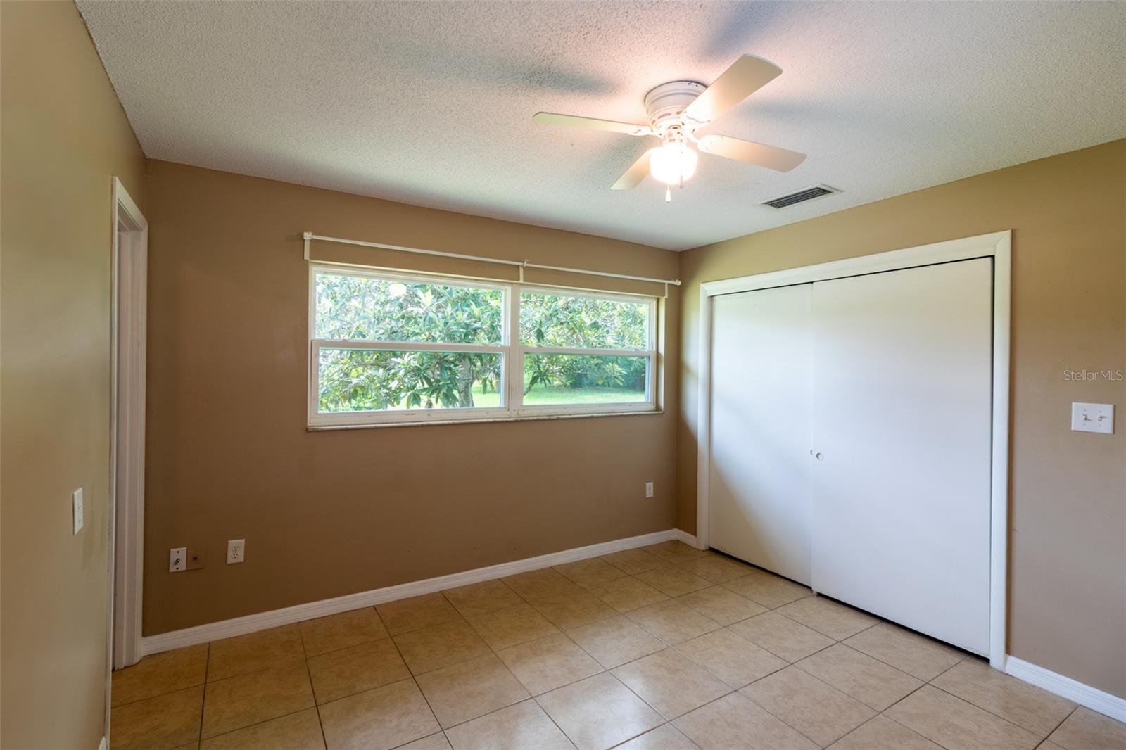 474 Spring Ln Property Photo 13