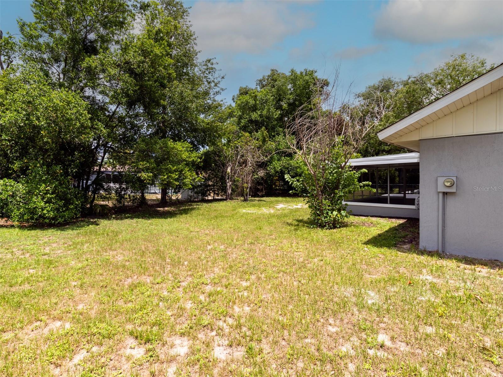 474 Spring Ln Property Photo 20