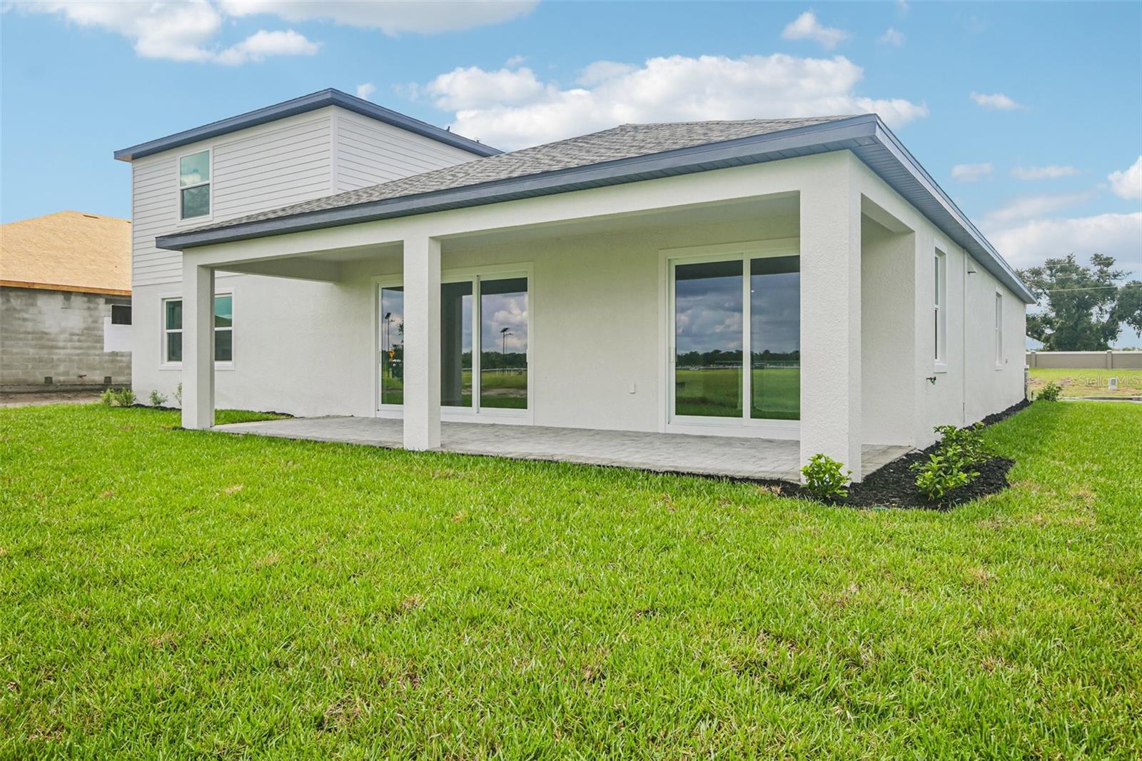 8928 Deep Horizon Loop Property Photo 2