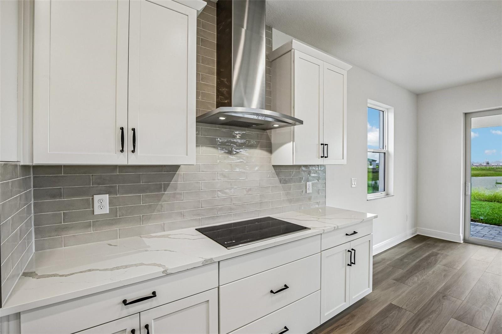 8928 Deep Horizon Loop Property Photo 7