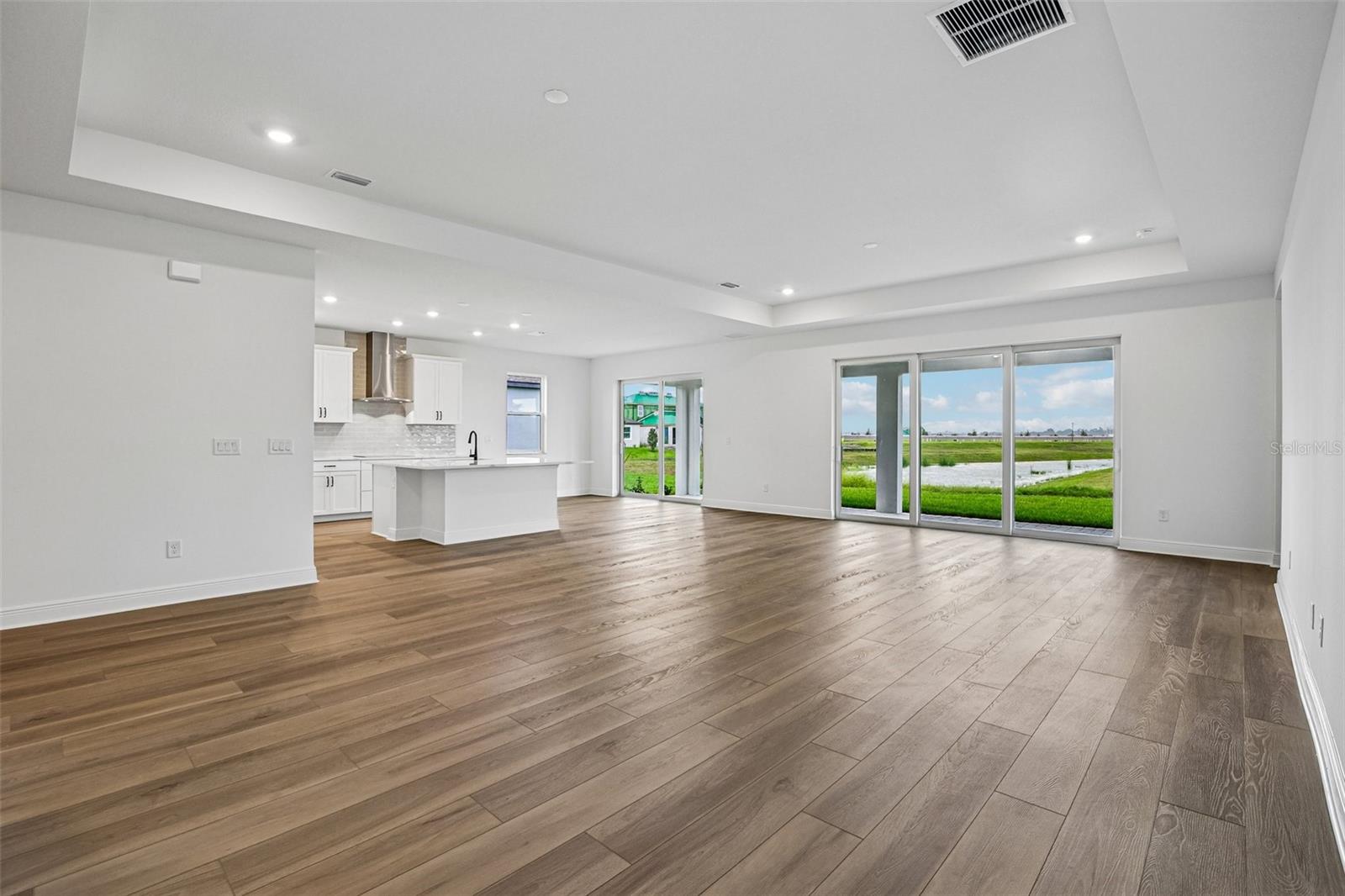 8928 Deep Horizon Loop Property Photo 12