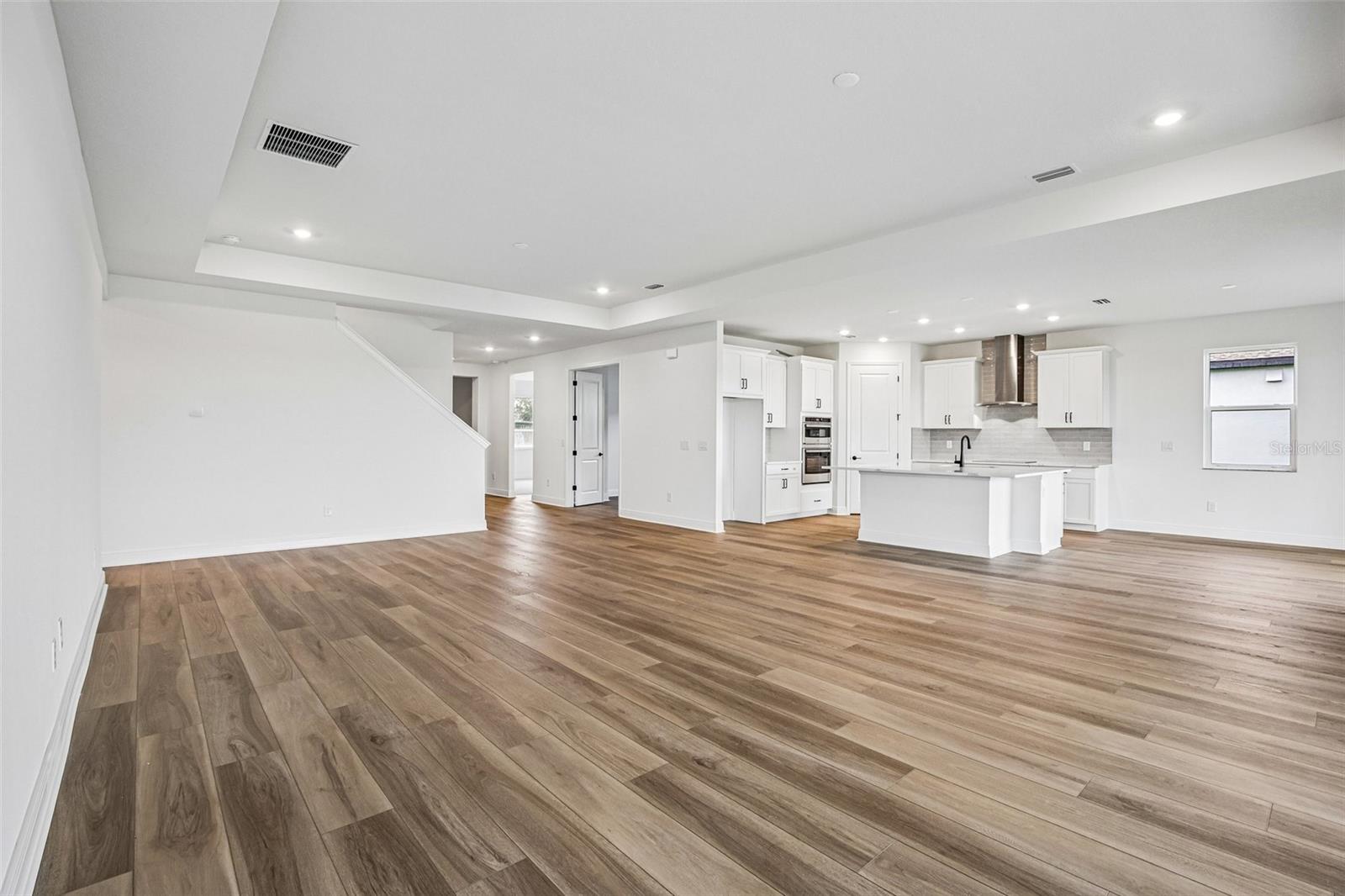 8928 Deep Horizon Loop Property Photo 15