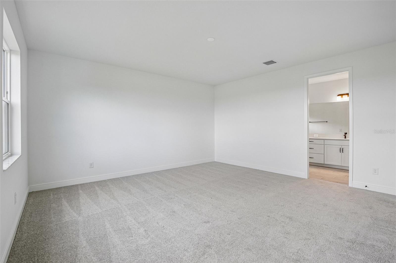 8928 Deep Horizon Loop Property Photo 21