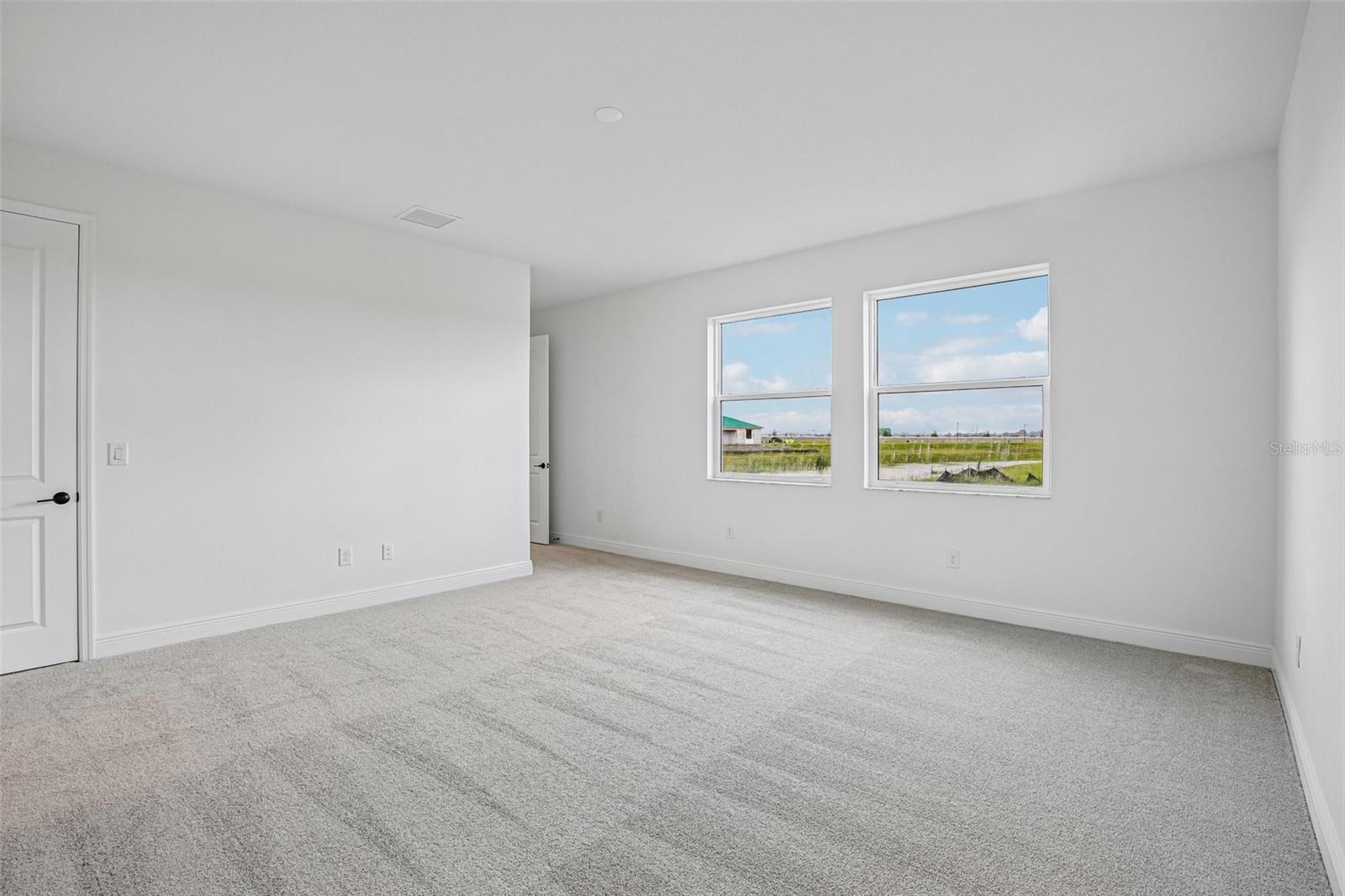 8928 Deep Horizon Loop Property Photo 23