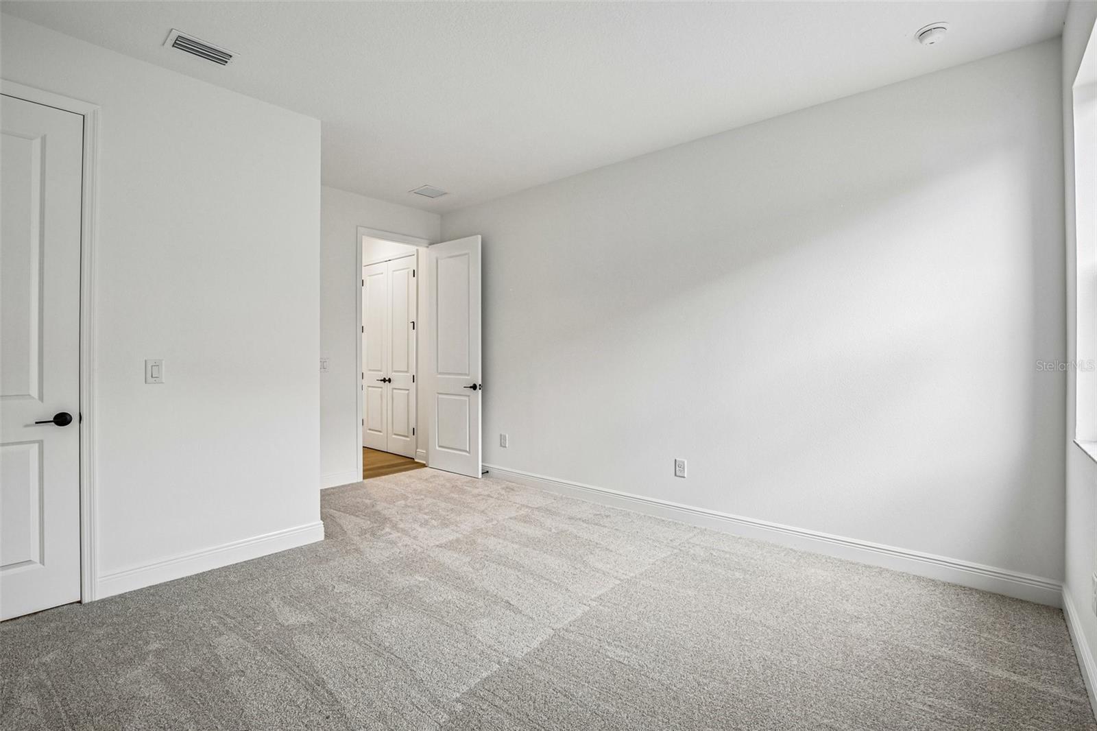 8928 Deep Horizon Loop Property Photo 30