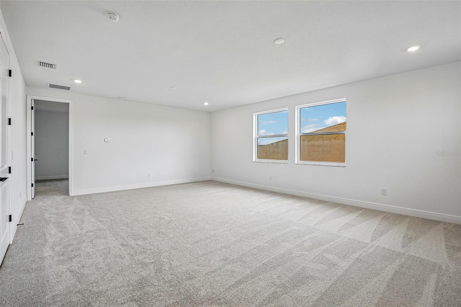 8928 Deep Horizon Loop Property Photo 31