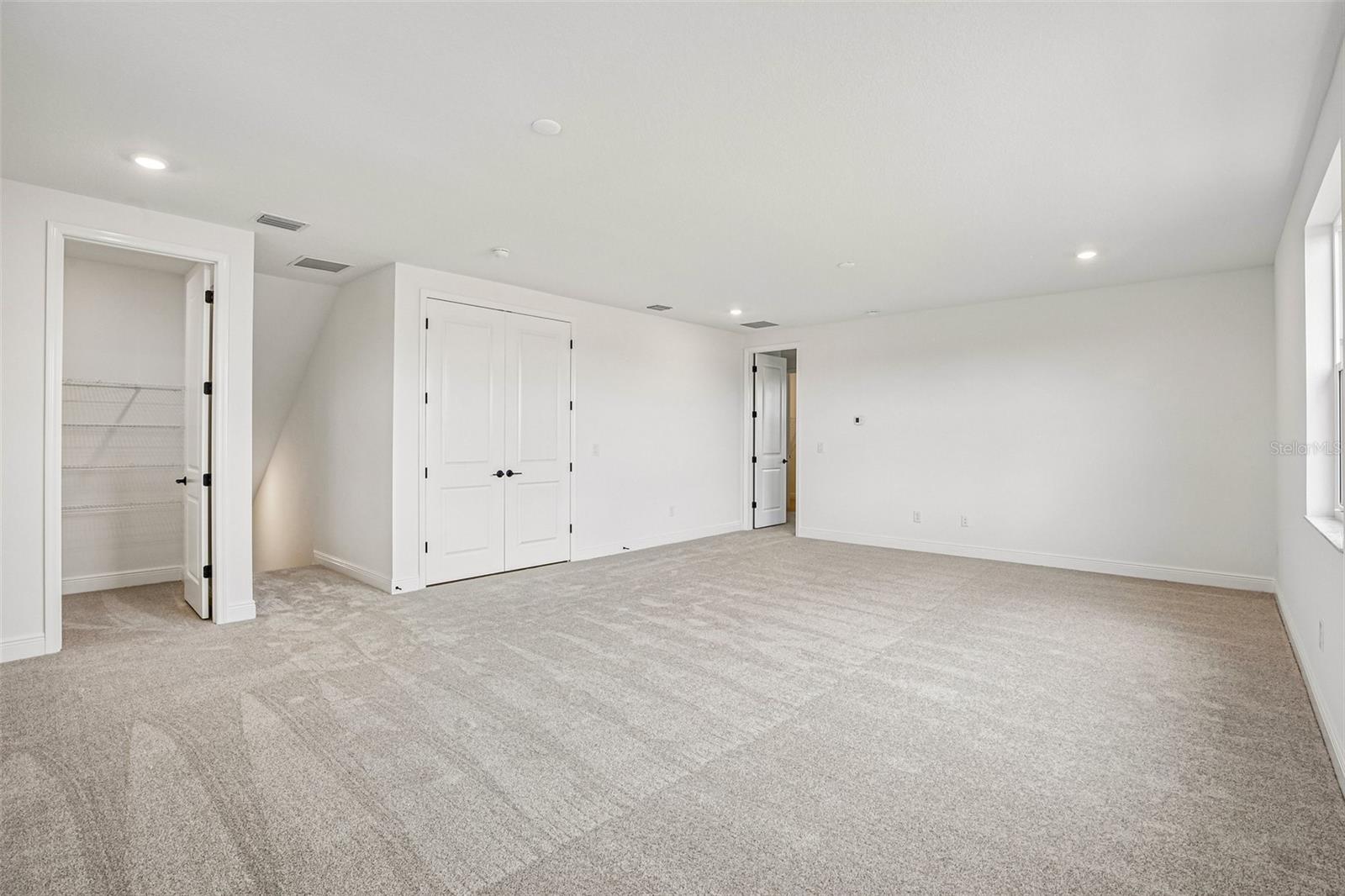 8928 Deep Horizon Loop Property Photo 32