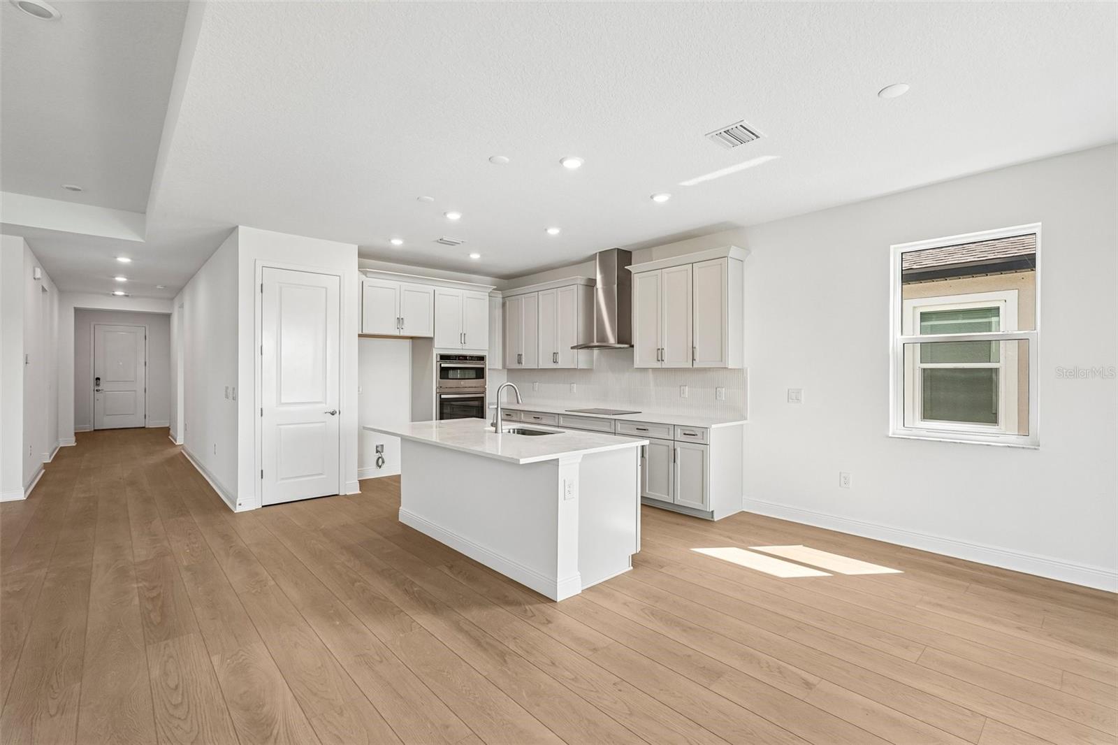 9250 Deep Horizon Loop Property Photo 3