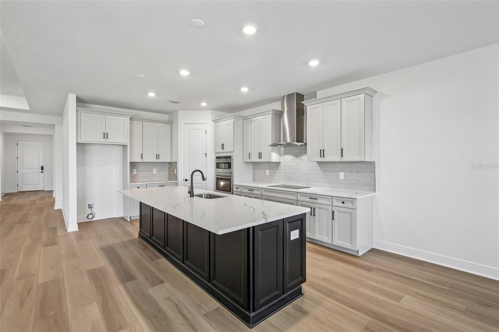 9246 Deep Horizon Loop Property Photo 6