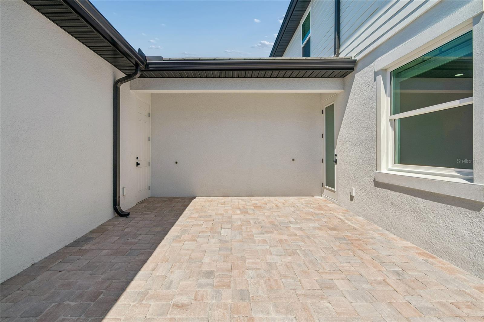 17806 Broadleaf Loop Property Photo 14