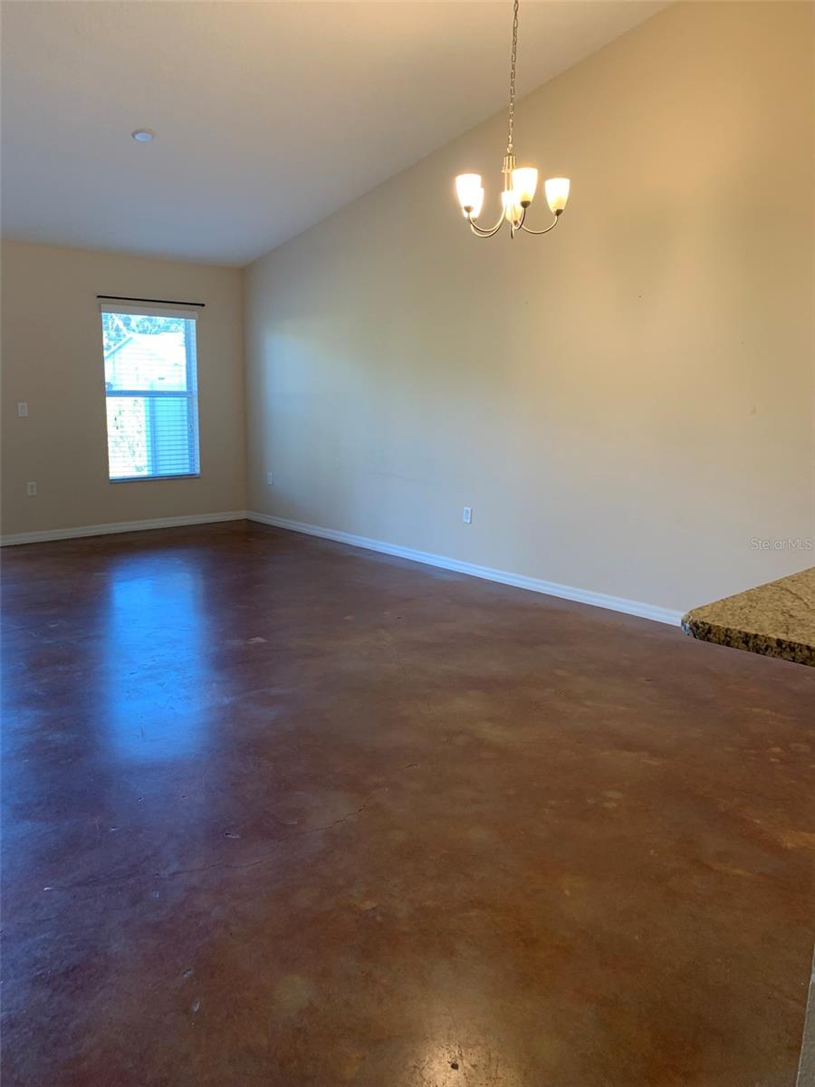 700 Dakota Ave Property Photo 4