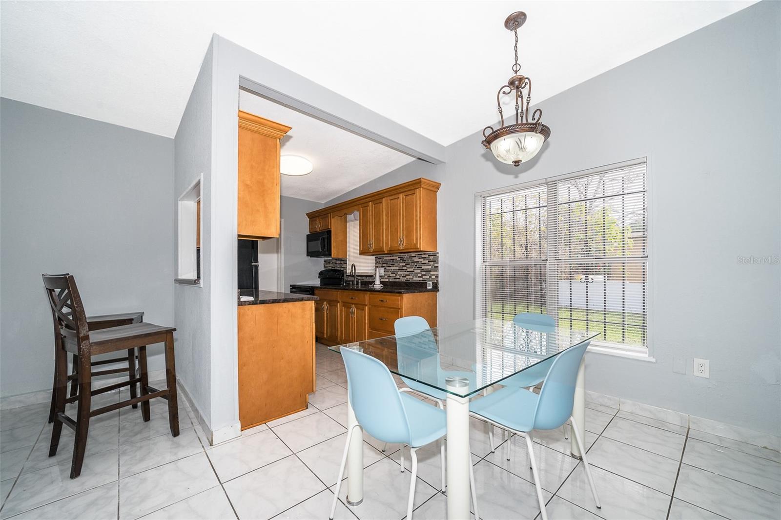 1213 Lawne Blvd Property Photo 3