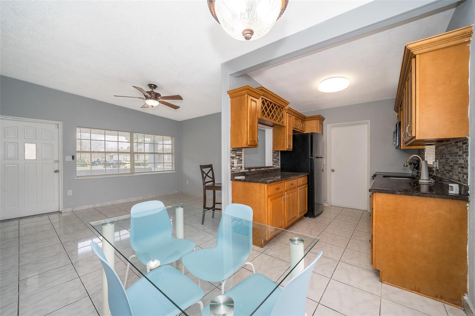 1213 Lawne Blvd Property Photo 5