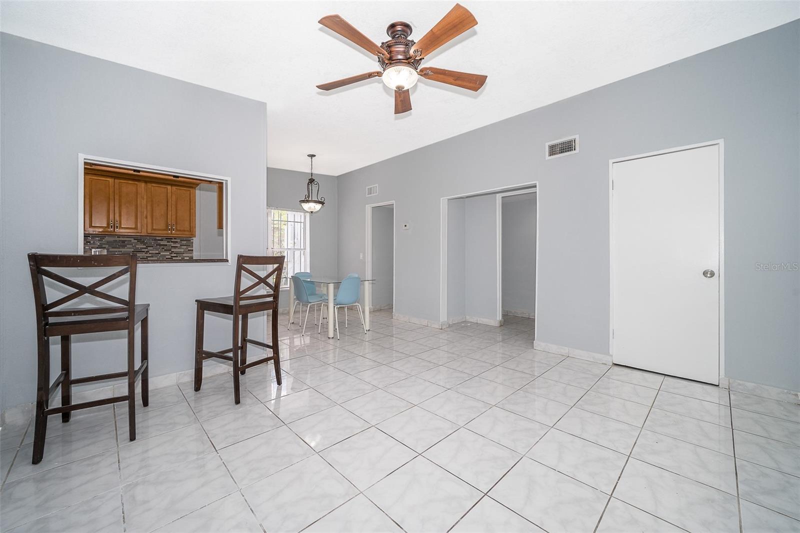 1213 Lawne Blvd Property Photo 7