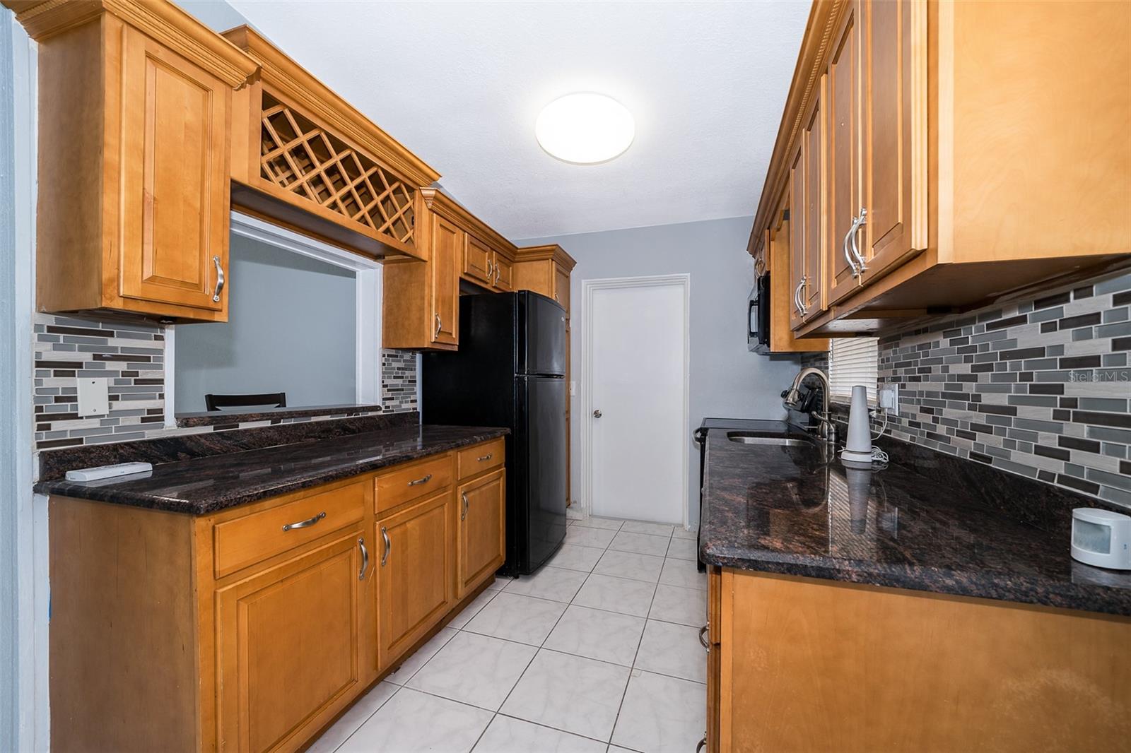 1213 Lawne Blvd Property Photo 9