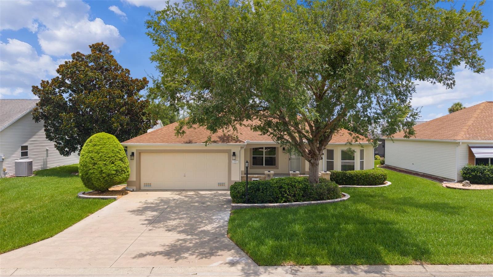 1213 EL ESPARZA LN Property Photo 1