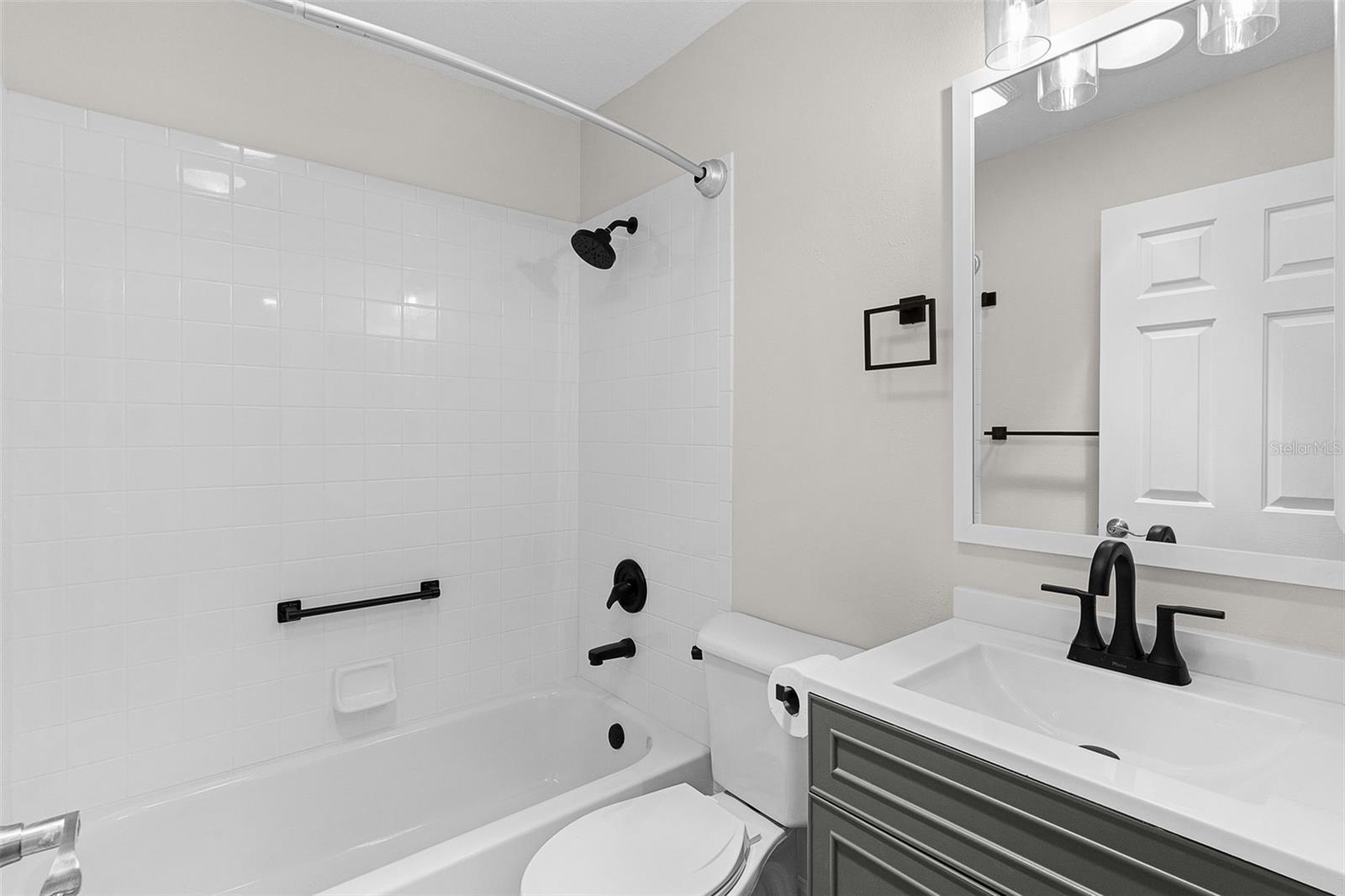 1213 El Esparza Ln Property Photo 14