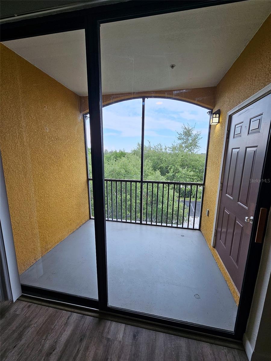 8335 38th Street Cir E #305 Property Photo 6