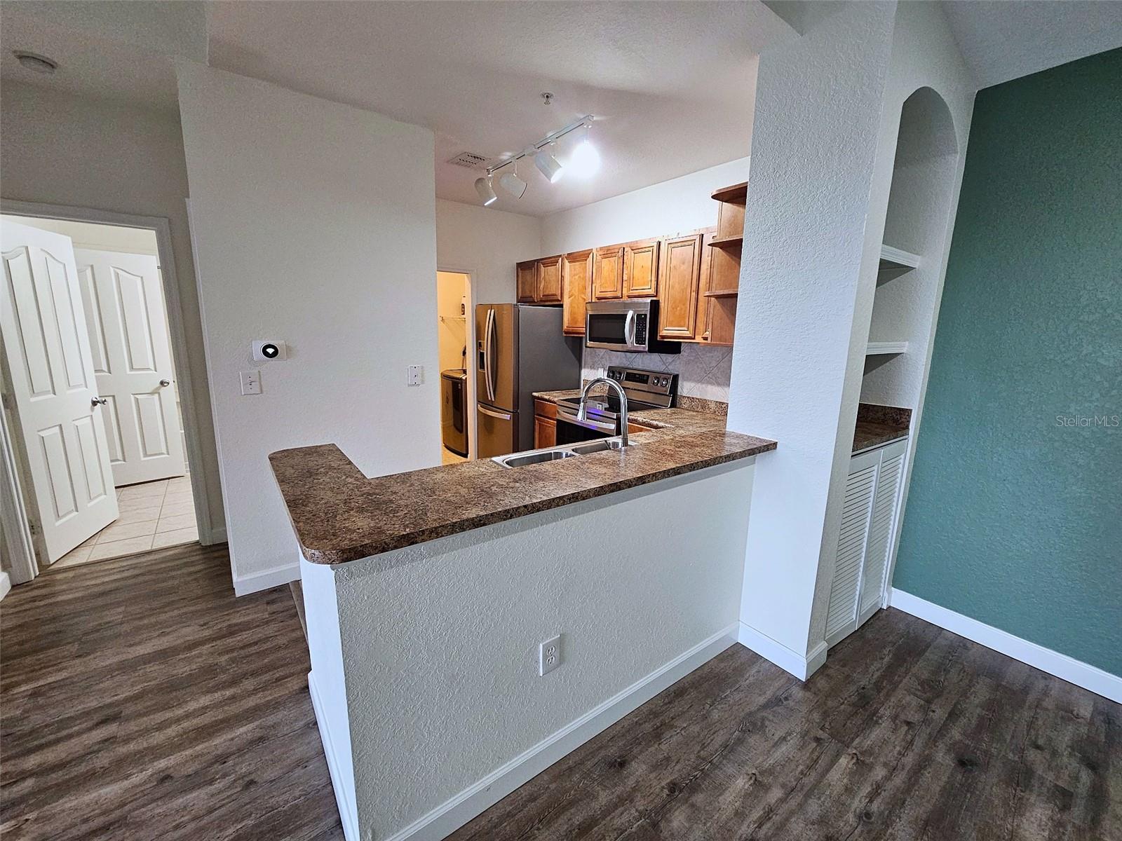 8335 38th Street Cir E #305 Property Photo 8