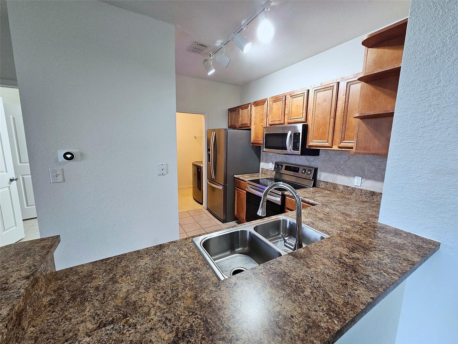 8335 38th Street Cir E #305 Property Photo 10