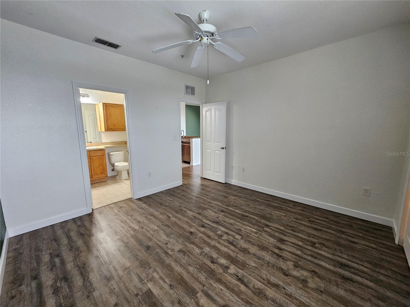 8335 38th Street Cir E #305 Property Photo 18